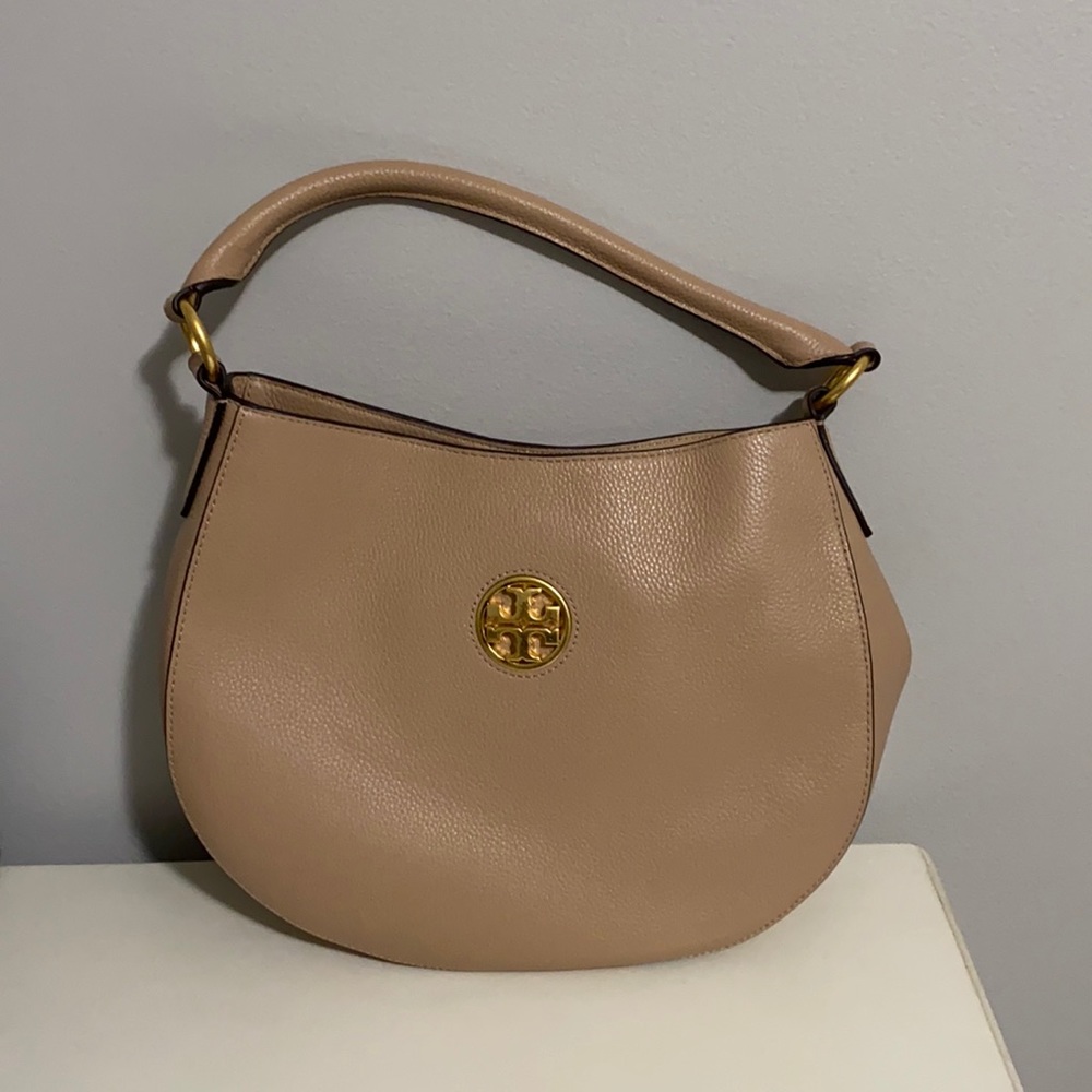 TORY BURCH CARSON SMALL HOBO DEVON SAND NEW WITH TAGS